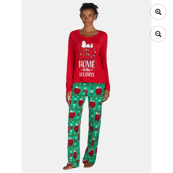 Peanuts Snoopy Women’s Home For The Holidays Pajama Set Size Medium NWT - Picture 6 of 10